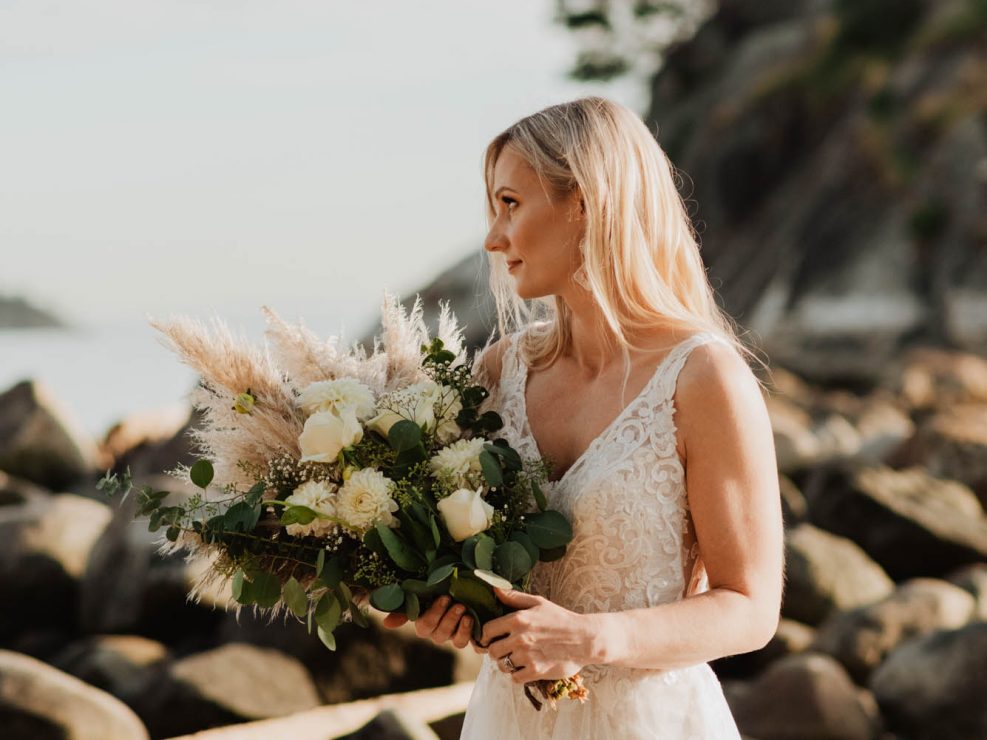 Kate-Paterson-Photography-Fraser-Valley-BC-West-Coast-Beach-Styled-Elopement