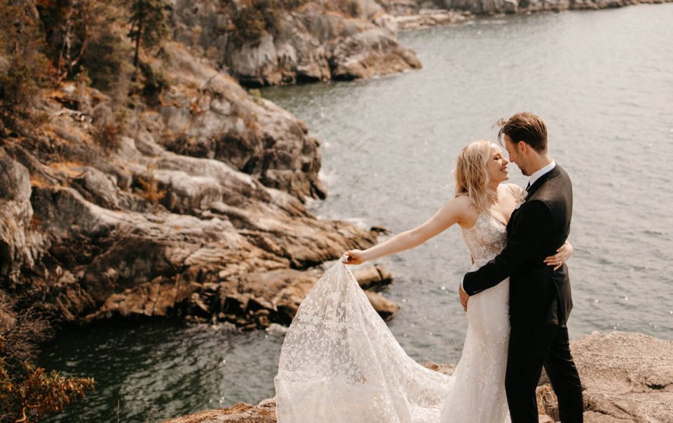 Stunning Vancouver wedding photos taken in the North Vancouver mountains