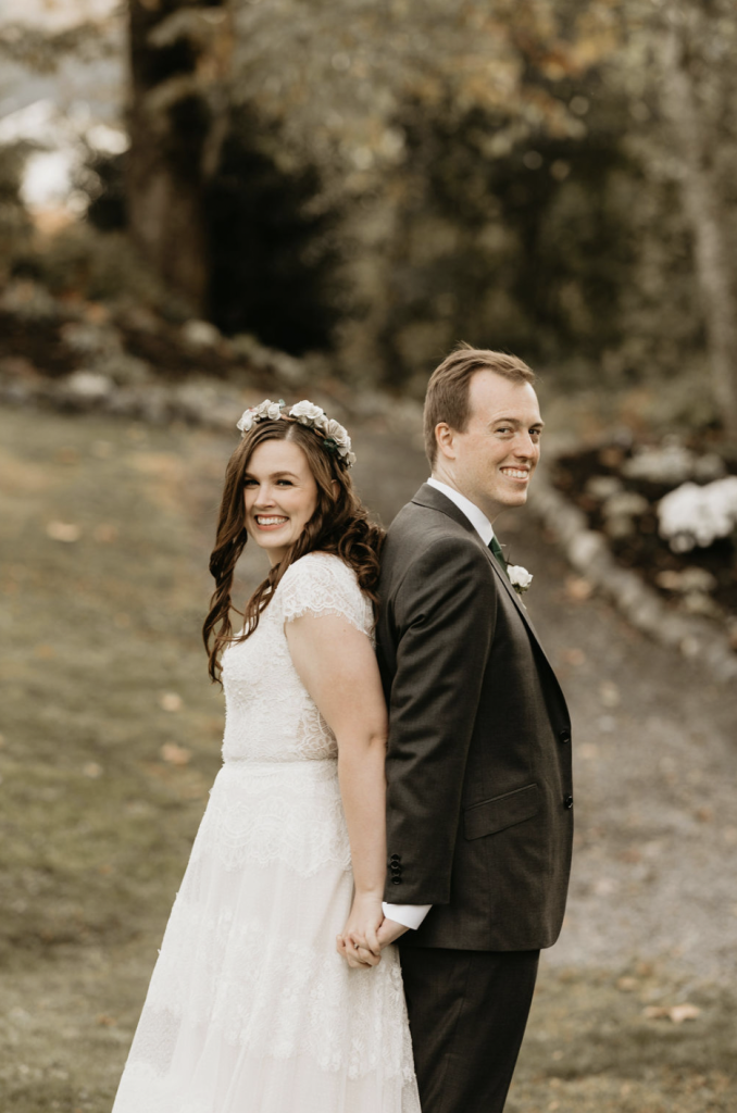 3 must have wedding day photos and poses to consider