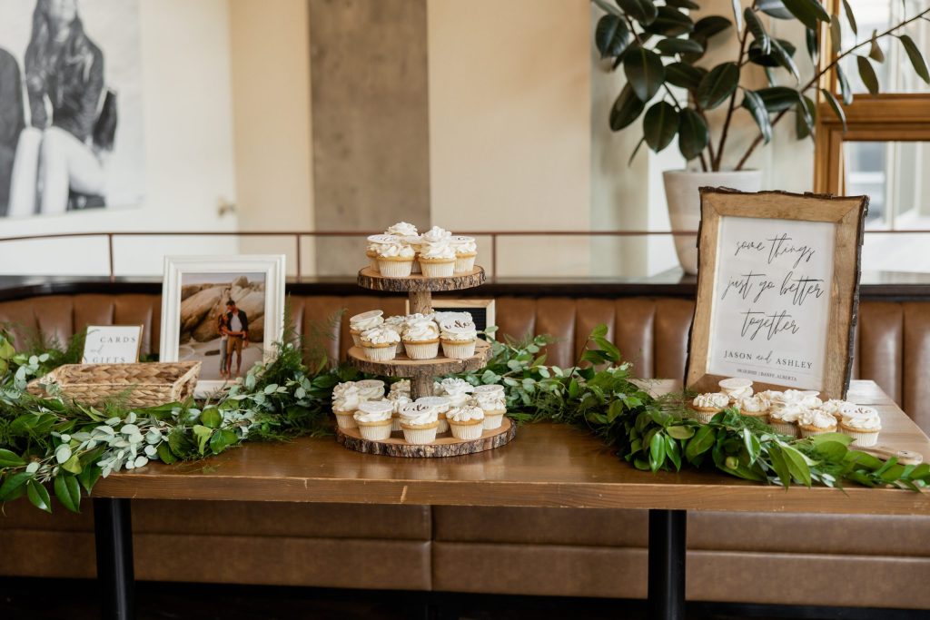 Reasons to have your wedding photographer at your wedding