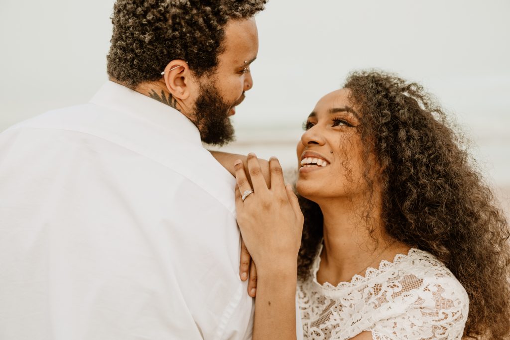Destination Couples Photoshoot Travel photographer Oregon Coast