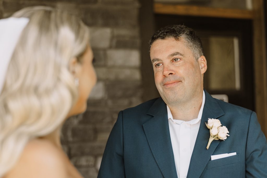 Helicopter elopement at the top of the mountain peeks over the fraser valley. Helicopter flight with Sky helicopters. wedding at the lodge on harrison with kate paterson photography