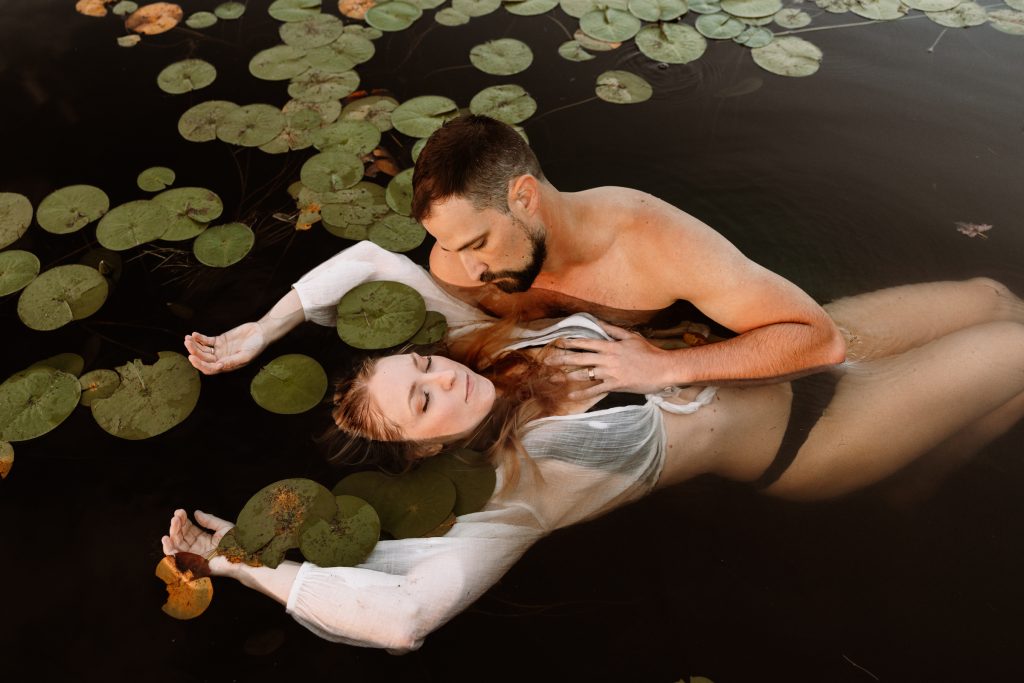 Unrestrained affection captured by the lake's edge, authentic couple moments Fraser Valley
