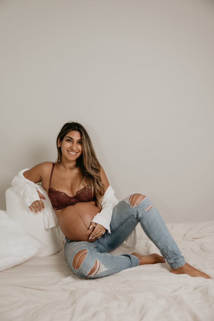 Maternity photo in Kate Patersons studio Abbotsford
