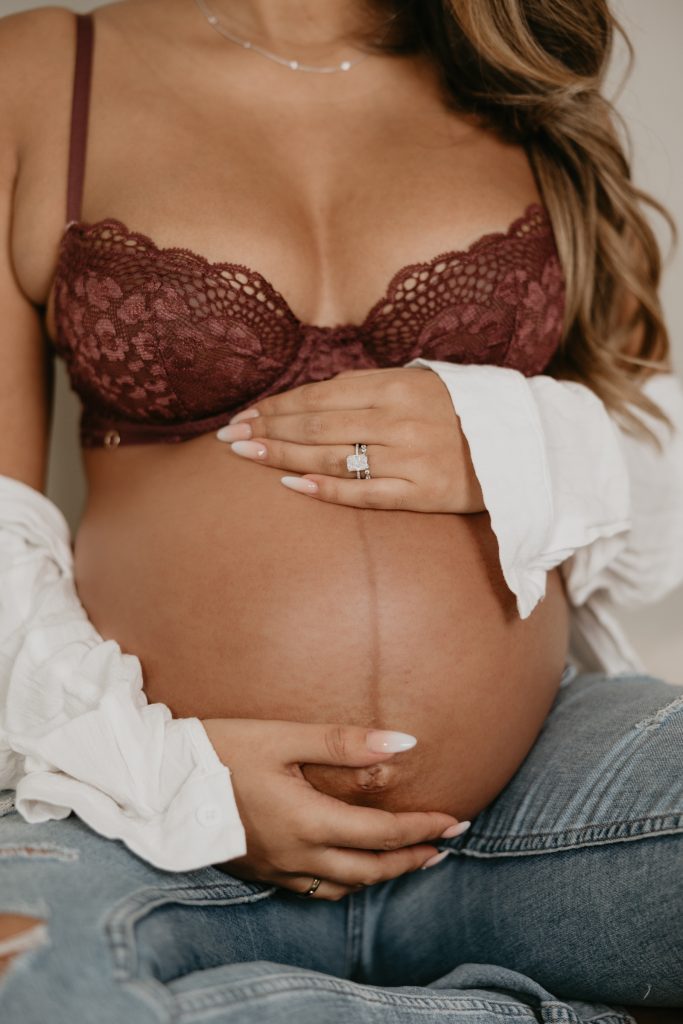 Maternity photo in Kate Patersons studio Abbotsford