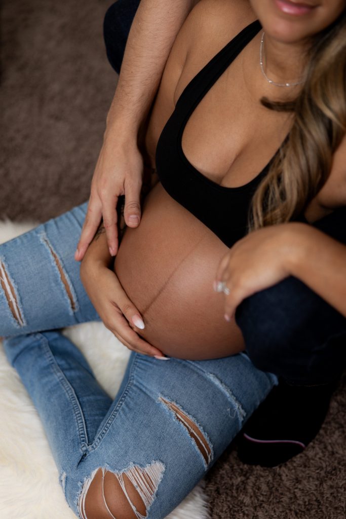 Maternity photo in Kate Patersons studio Abbotsford