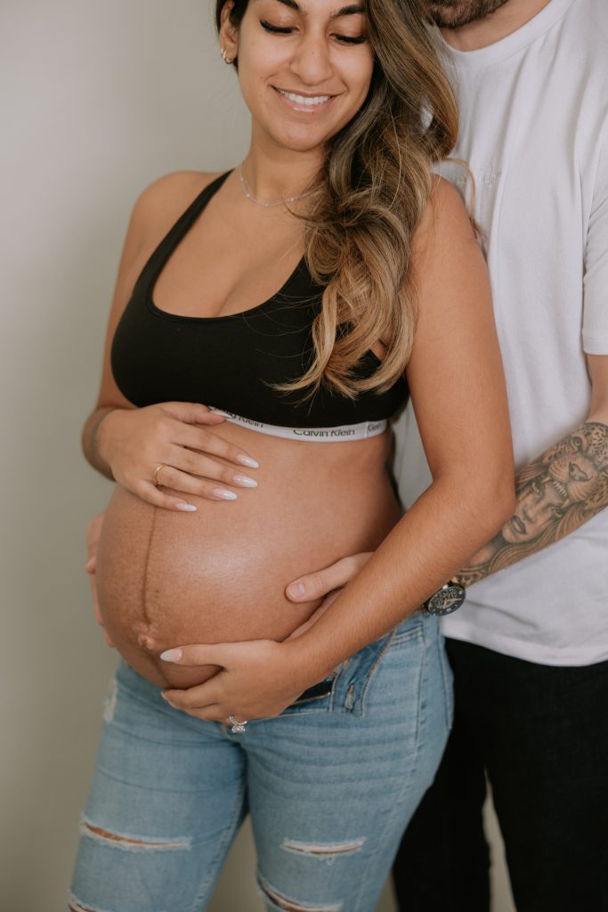 Maternity photo in Kate Patersons studio Abbotsford