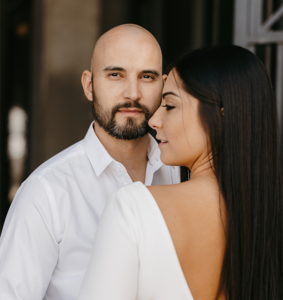 Nuvola and David during a European-style couples session